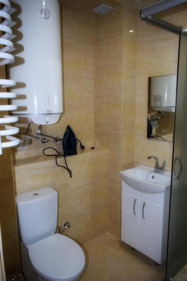 Apartments Provence チェルニウツィー エクステリア 写真