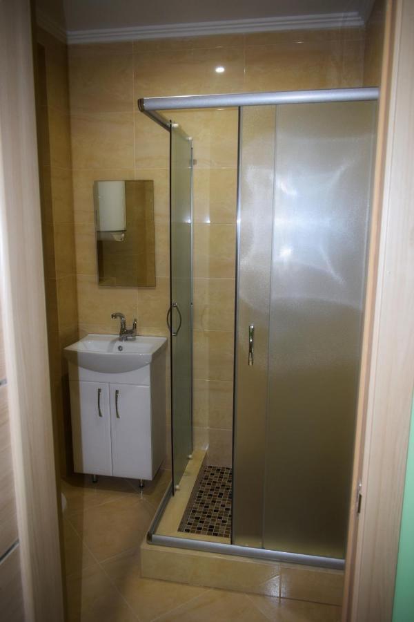 Apartments Provence チェルニウツィー エクステリア 写真