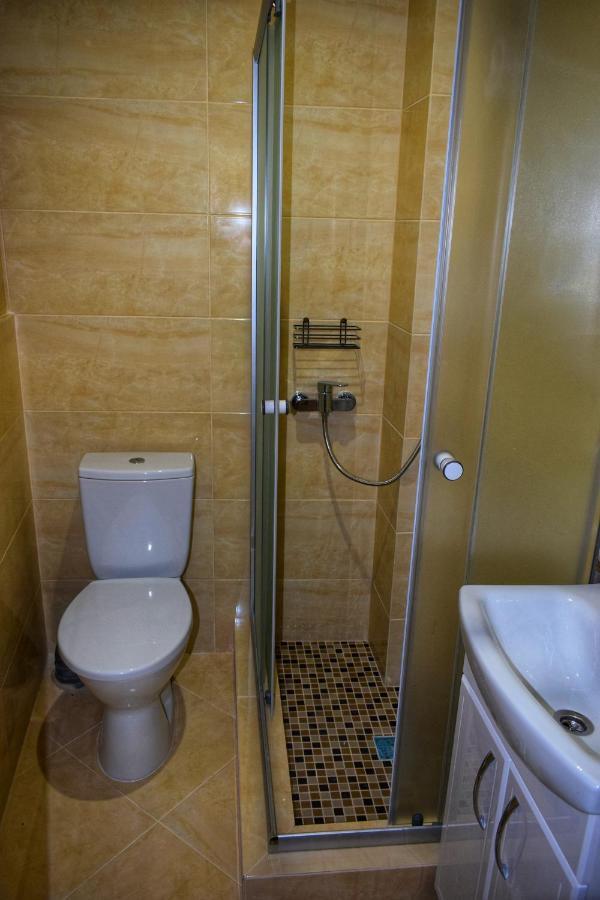 Apartments Provence チェルニウツィー エクステリア 写真